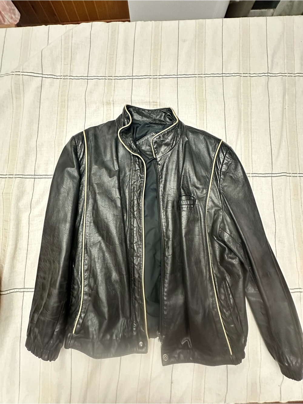 Men's Vintage racer jacket by Whispering Smith 100% leather